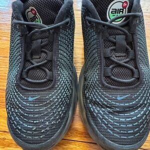 Nike Kids Black and Teal Knit Air Max Sneakers